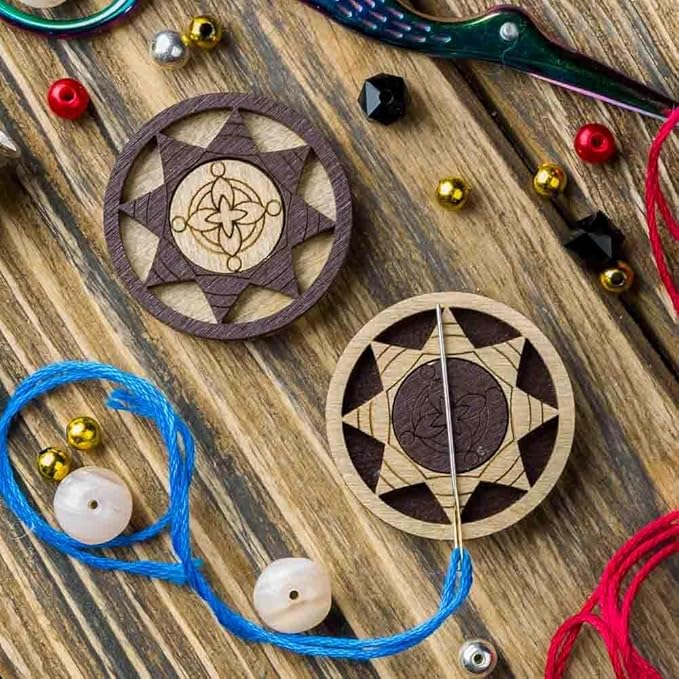 Wonderland Crafts Magnetic Double-Sided Needle Holder FLMH-035(W)