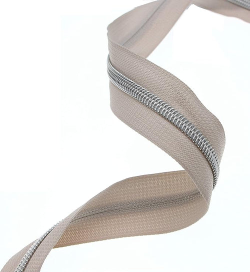 #5 Silver Teeth Metallic Nylon Coil Zippers by The Yard Bulk 10 Yards Beige Zipper Tape with 25pcs Silver Sliders for DIY Sewing Tailor Craft Bag Luggage Sofa Zipper Leekayer (Beige)
