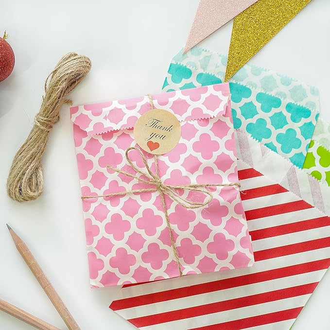 KEYYOOMY 100 Pcs Yellow Candy Buffet Bags Small Cookie Bags Polka Dot Paper Treat Bag for Wedding Birthday Party (5 inch x 7 inch)